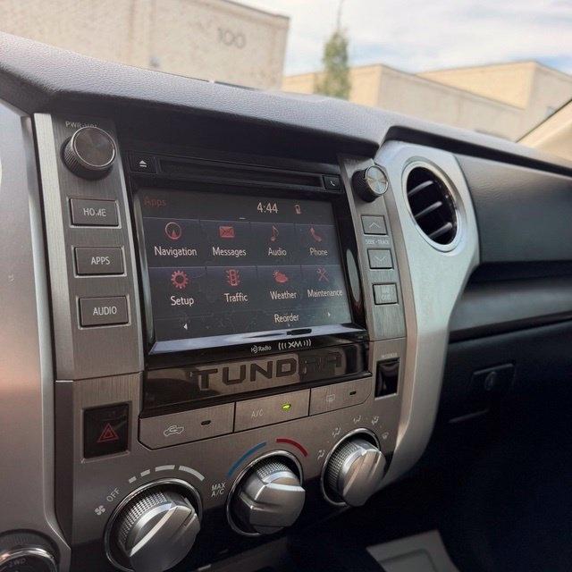Toyota Tundra  2016