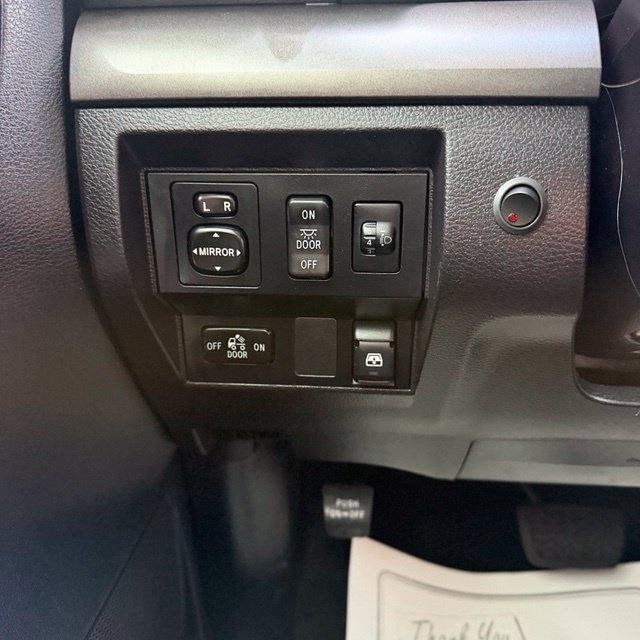 Toyota Tundra  2016