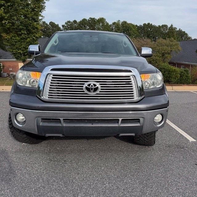 Toyota Tundra  2012