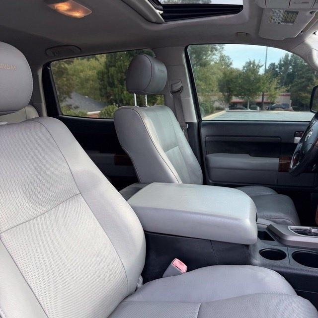 Toyota Tundra  2012