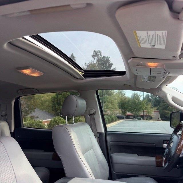Toyota Tundra  2012