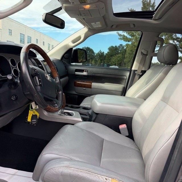 Toyota Tundra  2012