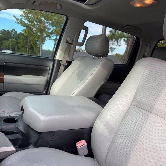 Toyota Tundra  2012
