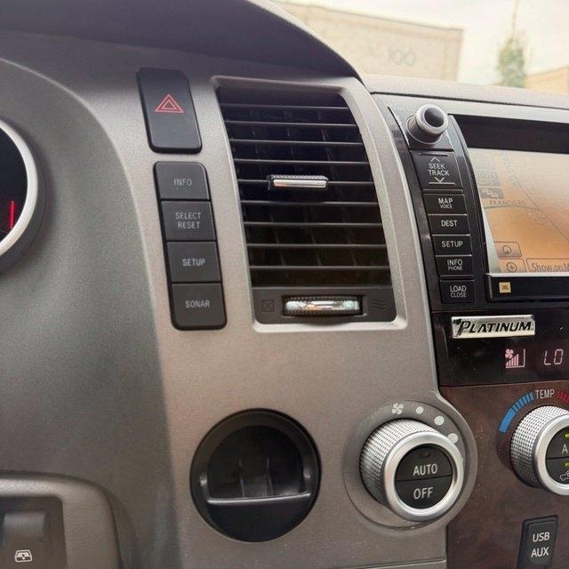 Toyota Tundra  2012