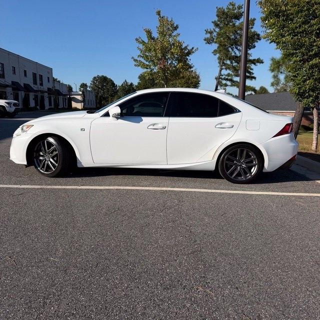 Lexus IS  2014
