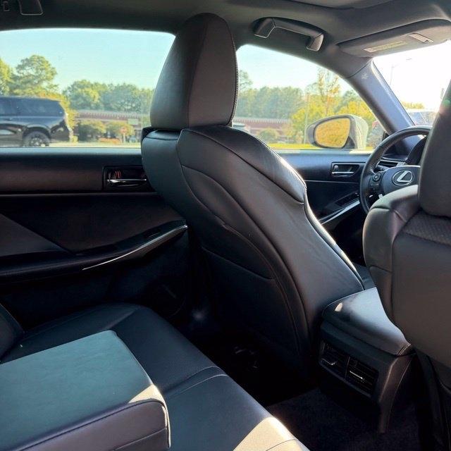 Lexus IS  2014