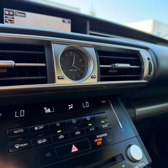 Lexus IS  2014