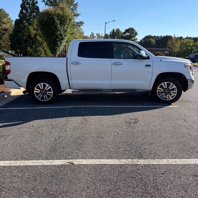 Toyota Tundra  2018