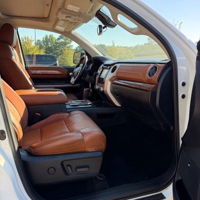 Toyota Tundra  2018