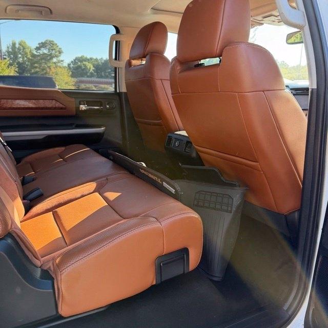 Toyota Tundra  2018