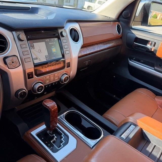 Toyota Tundra  2018