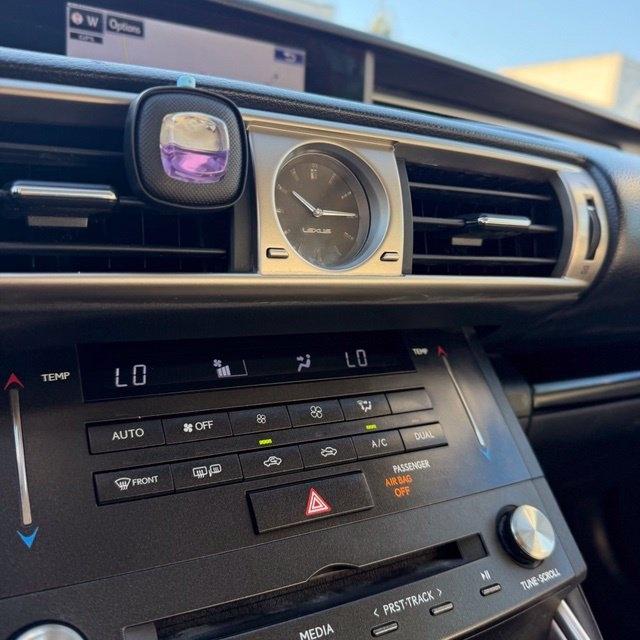 Lexus IS  2016