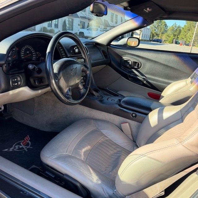 Chevrolet Corvette  2003