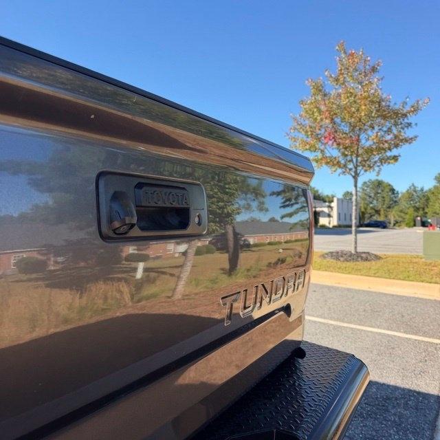 Toyota Tundra  2015