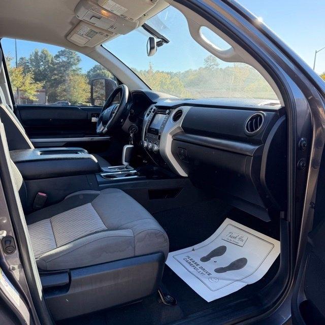 Toyota Tundra  2015