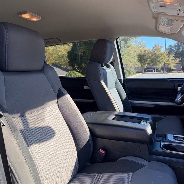 Toyota Tundra  2015