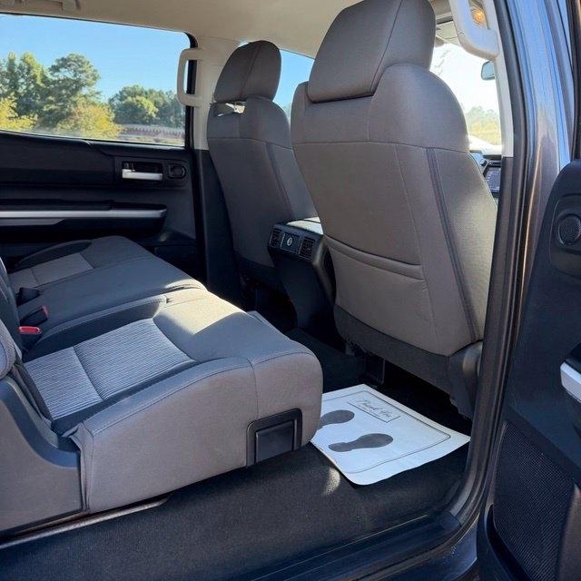Toyota Tundra  2015