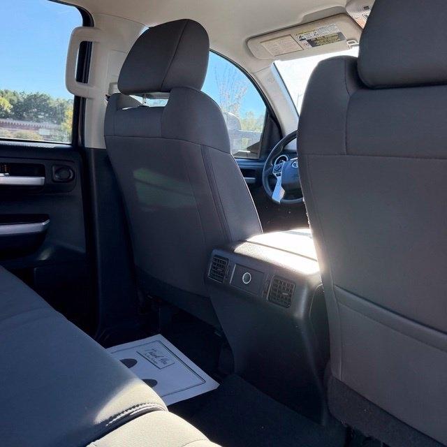 Toyota Tundra  2015