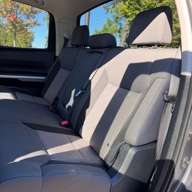 Toyota Tundra  2015