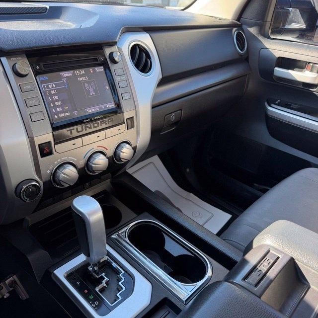 Toyota Tundra  2015