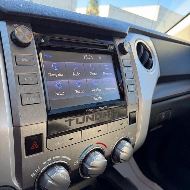 Toyota Tundra  2015