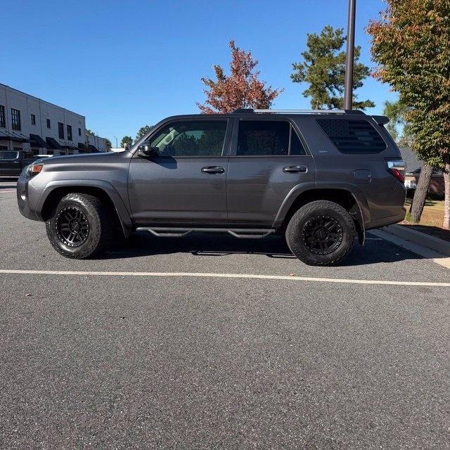 Toyota 4Runner  2020