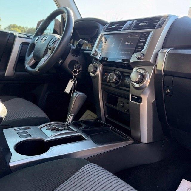 Toyota 4Runner  2020
