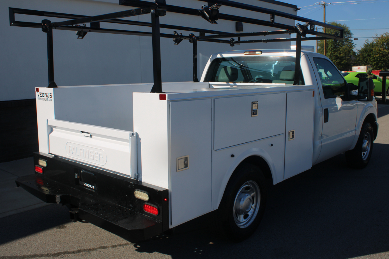 2016 Ford F-250 XLT photo 4