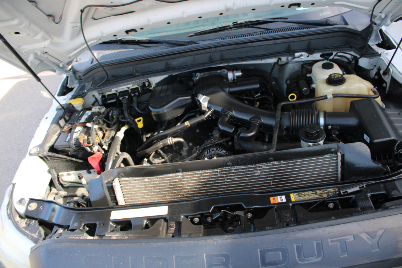 Ford F-550 Crew Cab DRW 2WD 2015