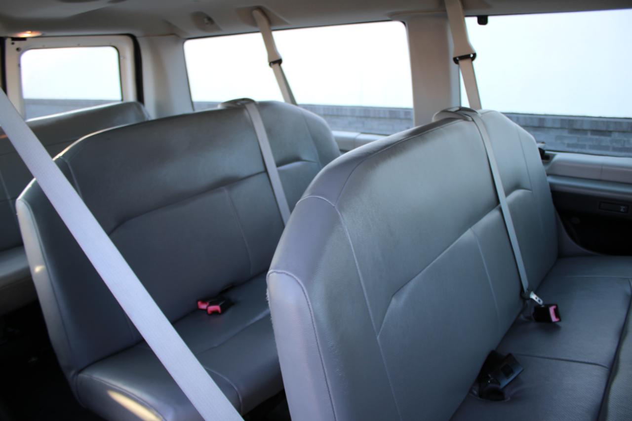 Ford Econoline E-150 XL 2011