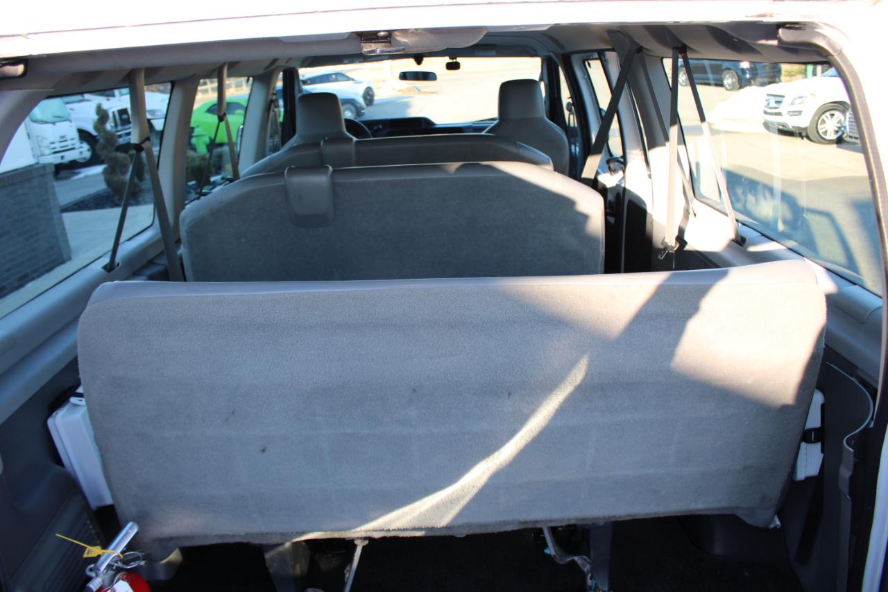 Ford Econoline E-150 XL 2011