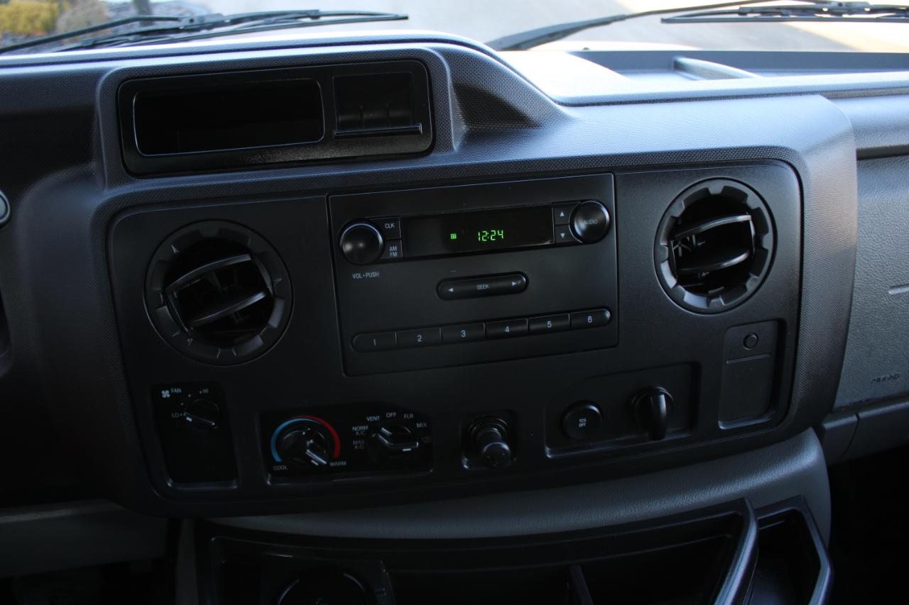 Ford Econoline E-150 XL 2011