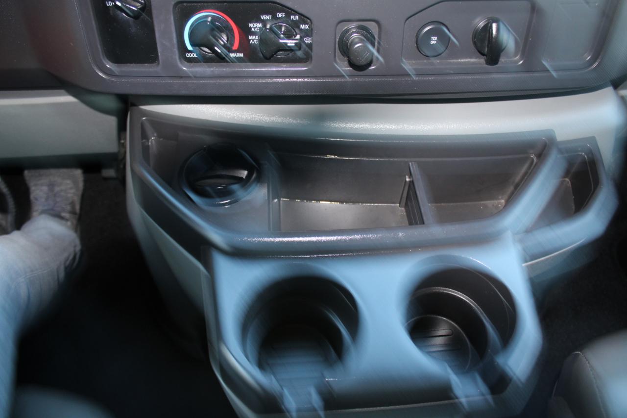 Ford Econoline E-150 XL 2011