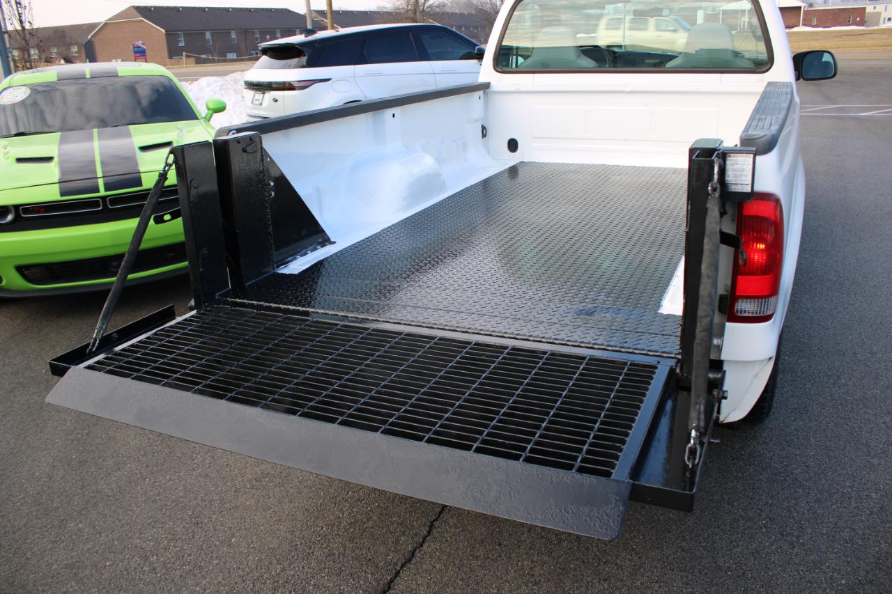 Ford F-350 SD XL 2WD 2006