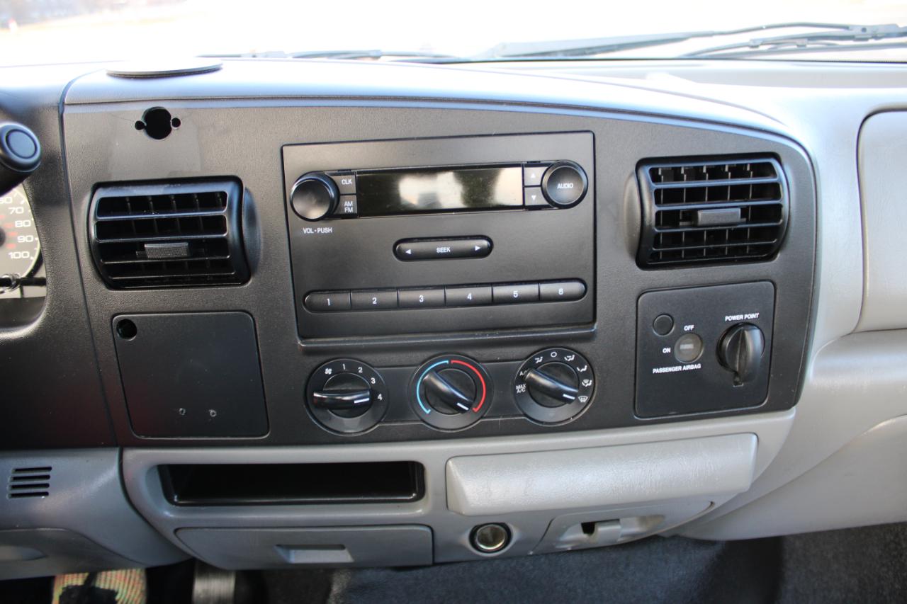 Ford F-350 SD XL 2WD 2006