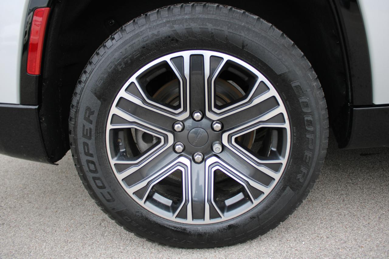 Jeep Wagoneer Series III 2022