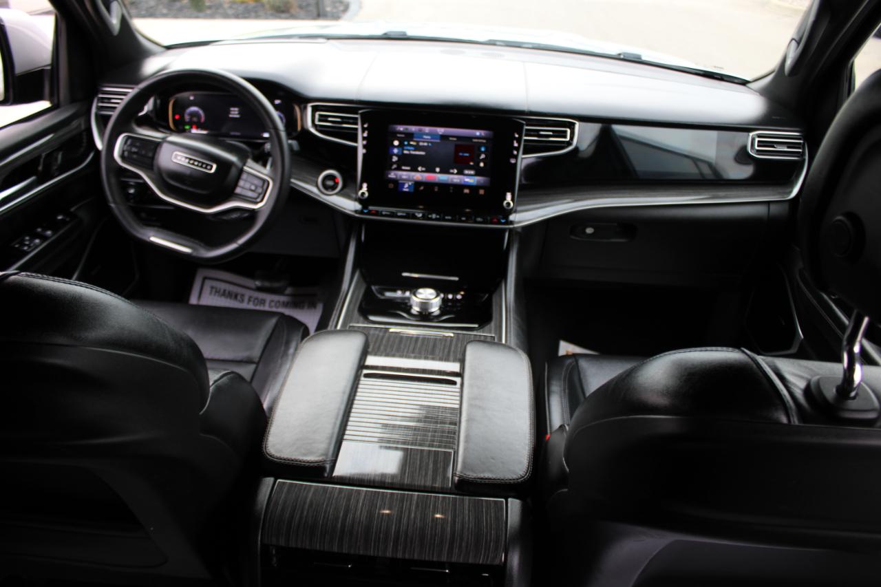 Jeep Wagoneer Series III 2022