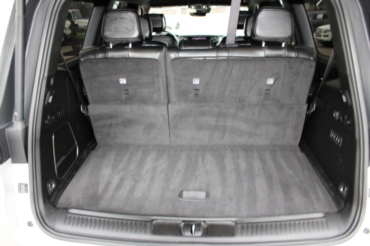 Jeep Wagoneer Series III 2022