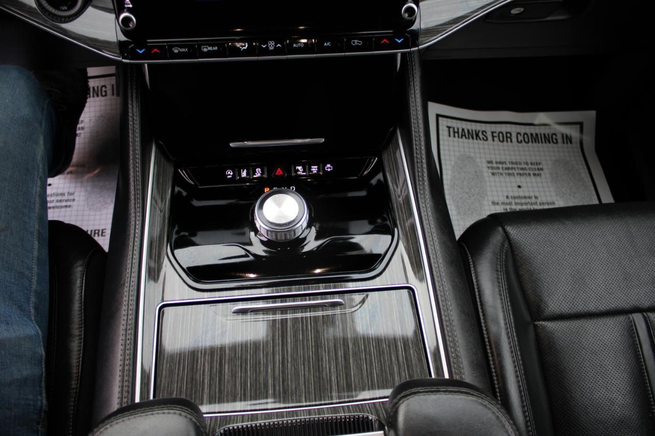 Jeep Wagoneer Series III 2022