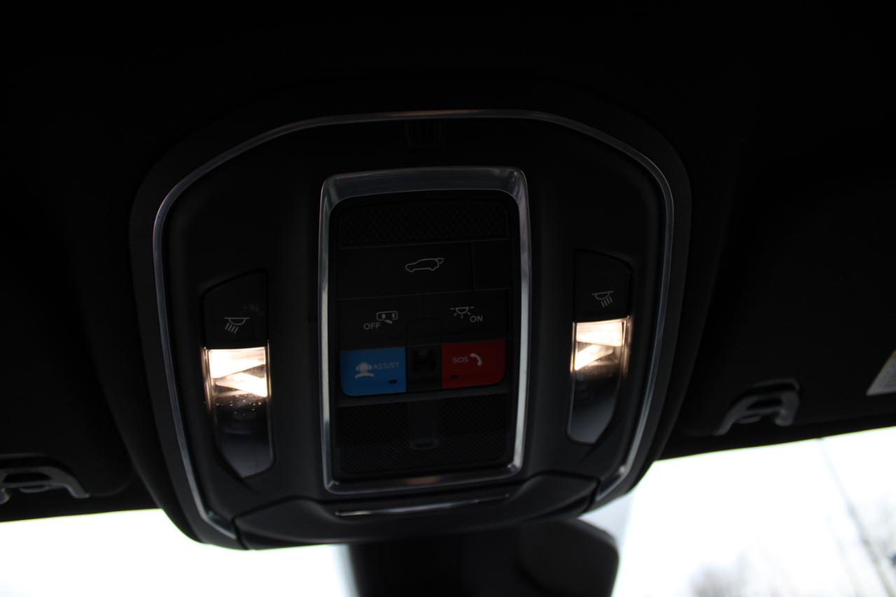 Jeep Wagoneer Series III 2022