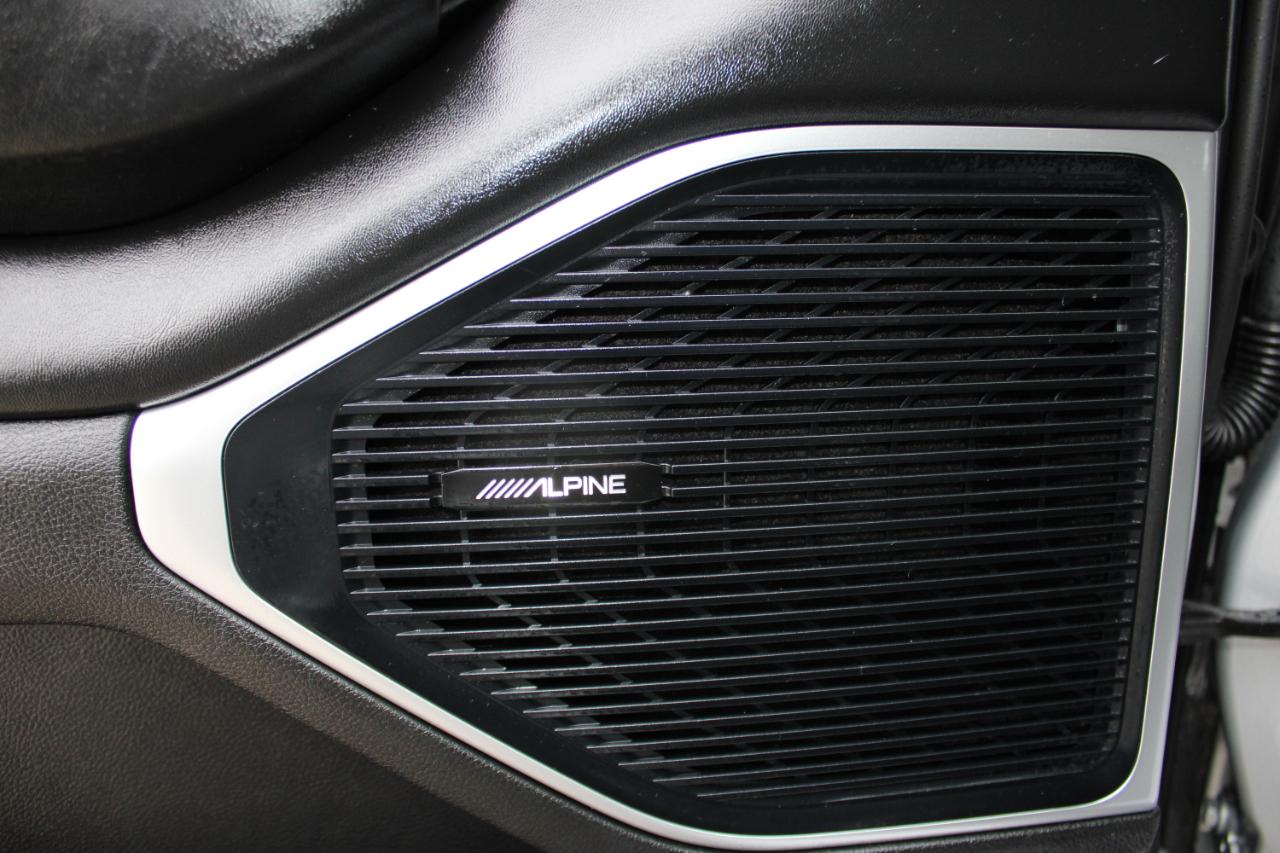 Jeep Wagoneer Series III 2022