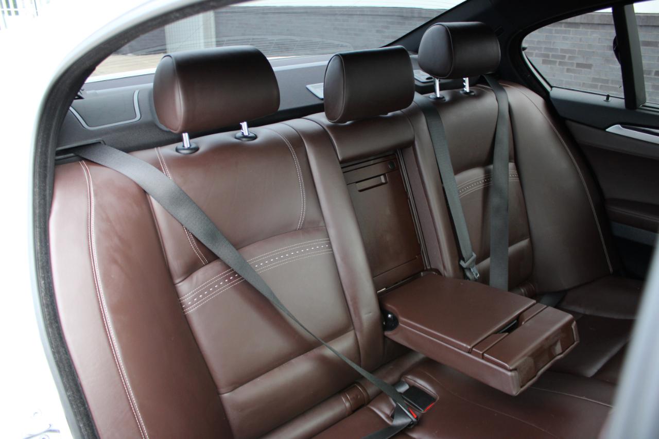 BMW 5-Series 535i xDrive 2015