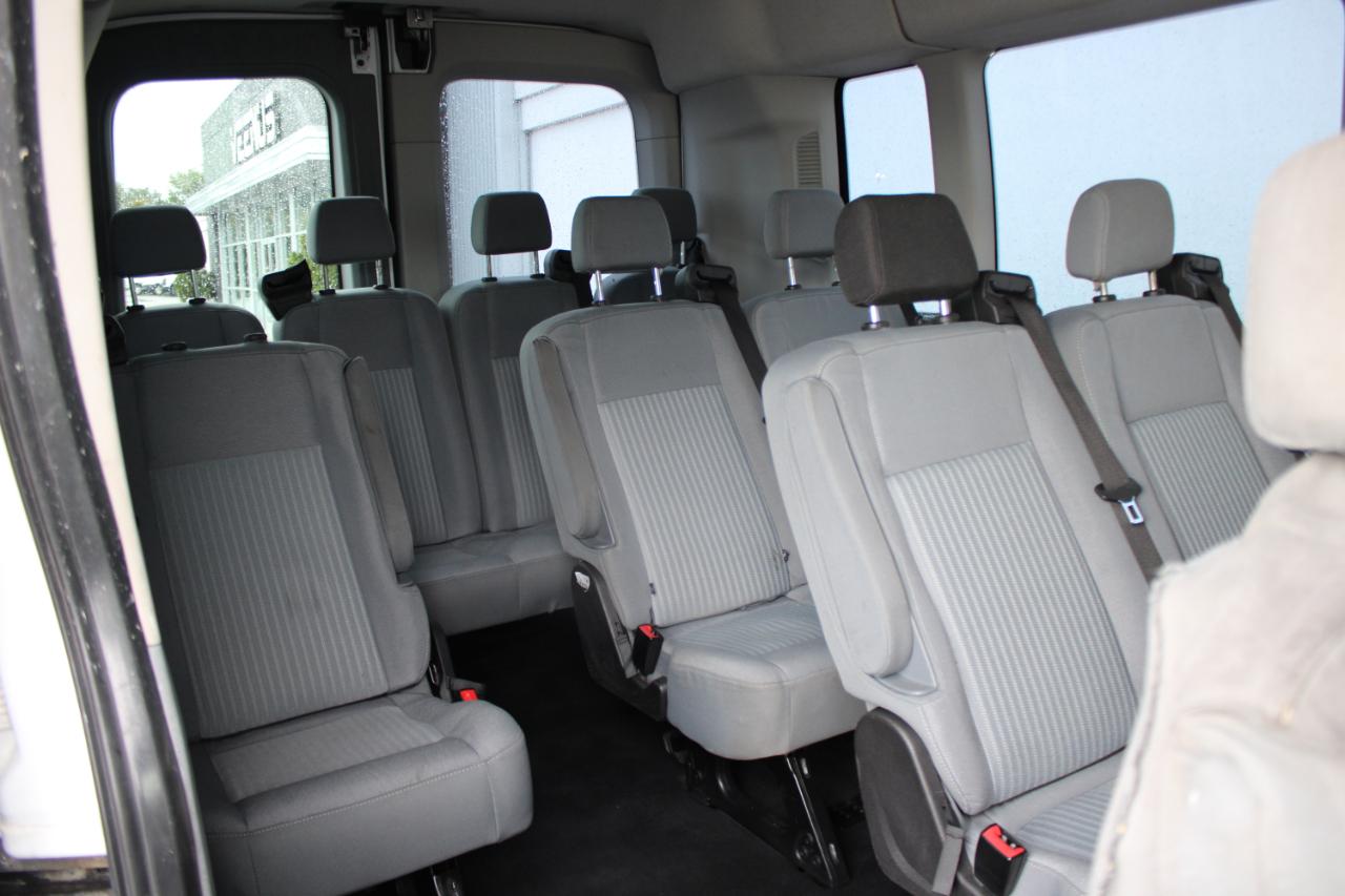 Ford Transit 350 Wagon Med. Roof XL w/Sliding Pass. 148-in. WB 2017