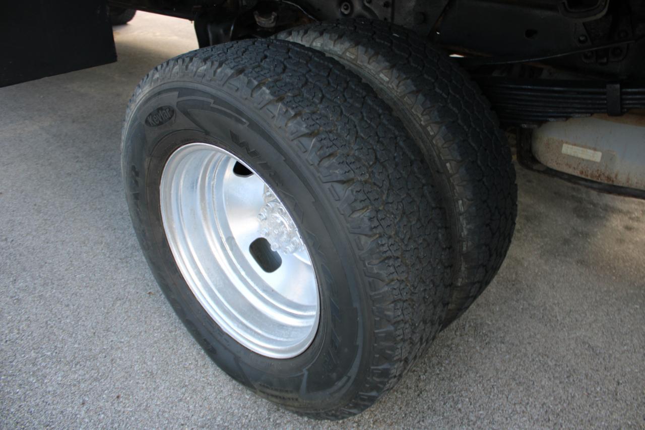 Ford F-350 SD XL DRW 4WD 2011