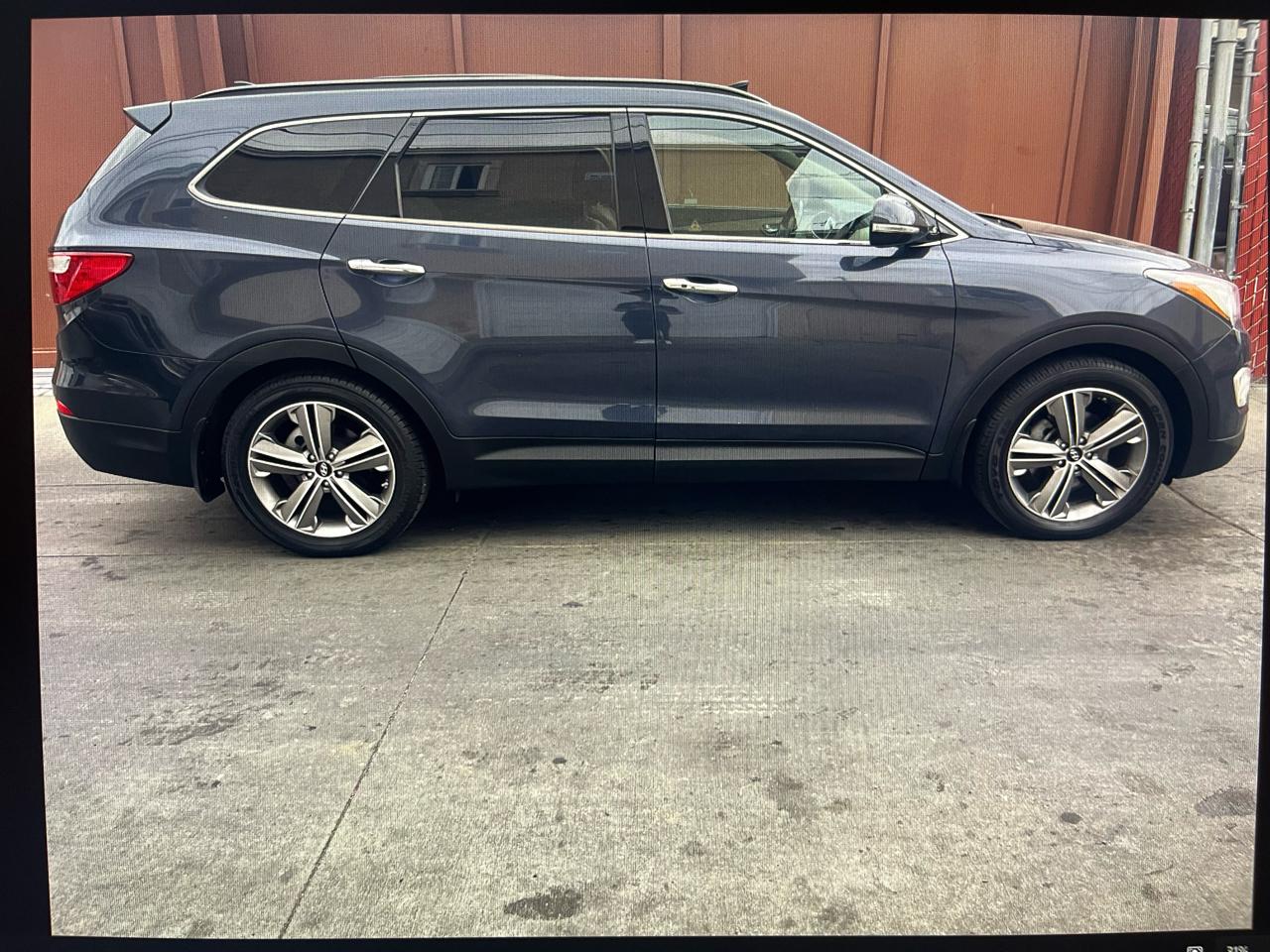 Hyundai Santa Fe Limited FWD 2014