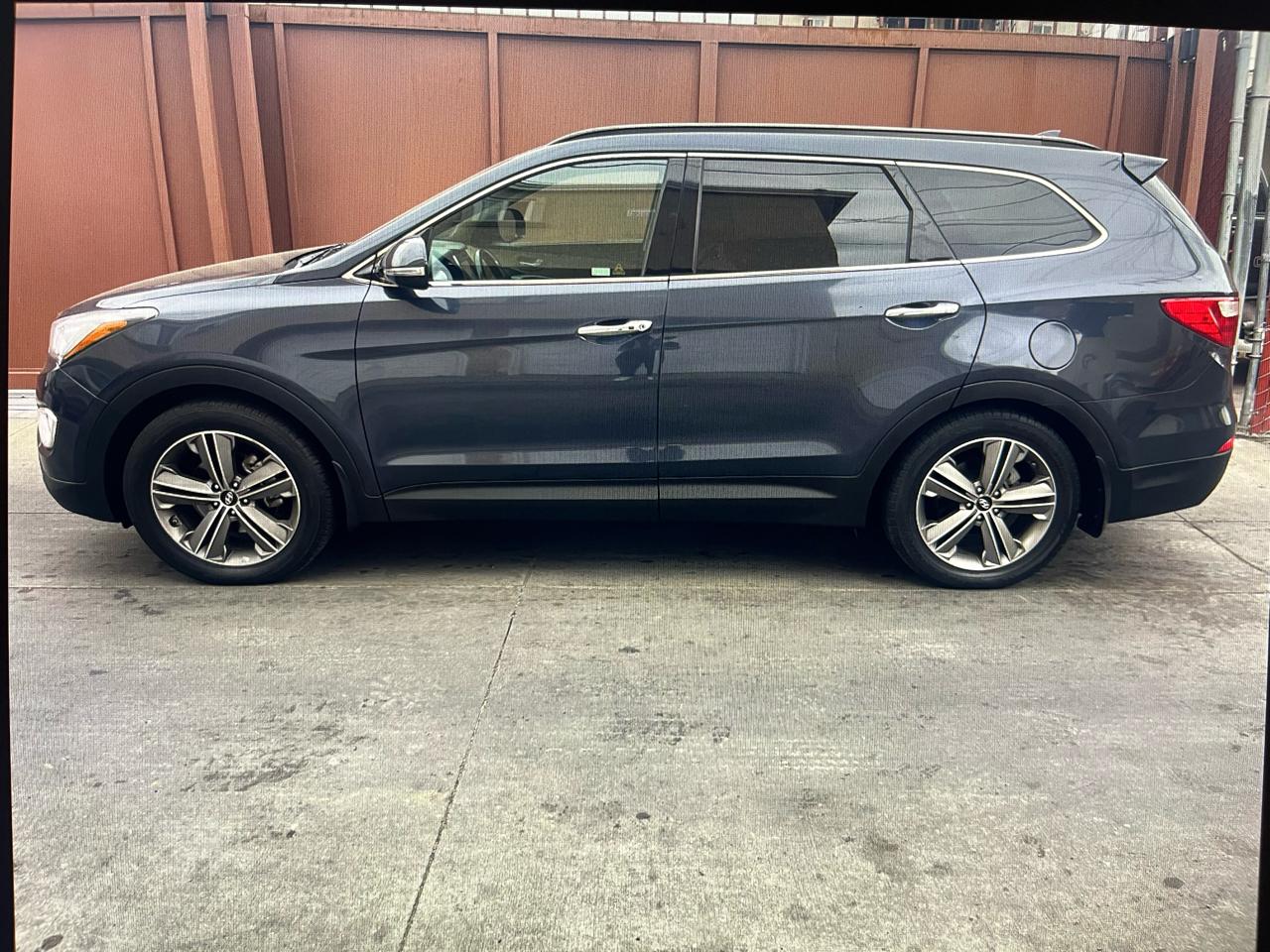 Hyundai Santa Fe Limited FWD 2014