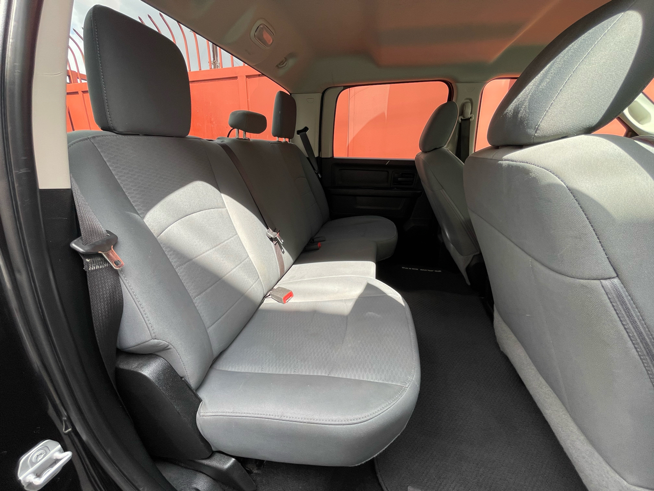 RAM 1500 Tradesman Crew Cab SWB 2WD 2018 RAM 1500 Tradesman Crew Cab SWB 2WD 2018