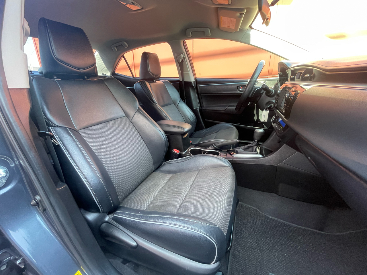 Toyota Corolla S Premium CVT 2014 Toyota Corolla S Premium CVT 2014