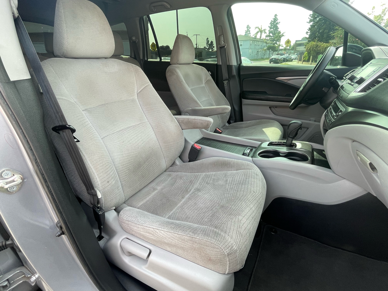 Honda Pilot LX 2WD 2017 Honda Pilot LX 2WD 2017