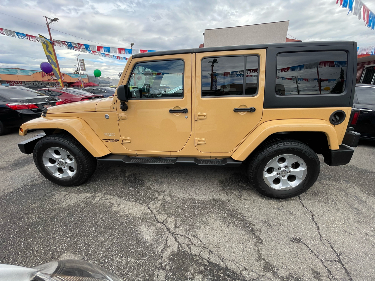 Jeep Wrangler Unlimited Sahara 4WD 2014